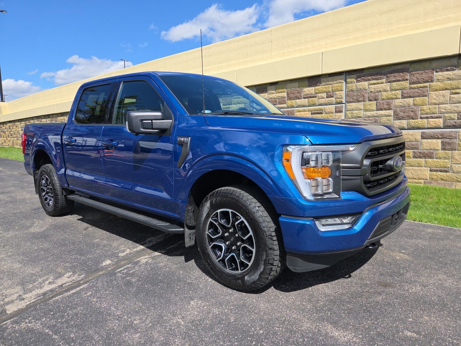 Used 2023 Ford F150 XLT w/ Equipment Group 302A High image 4
