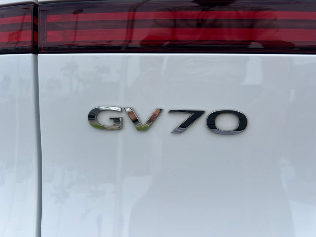 Used 2023 Genesis GV70 2.5T w/ Select Package AWD/4WD image 22