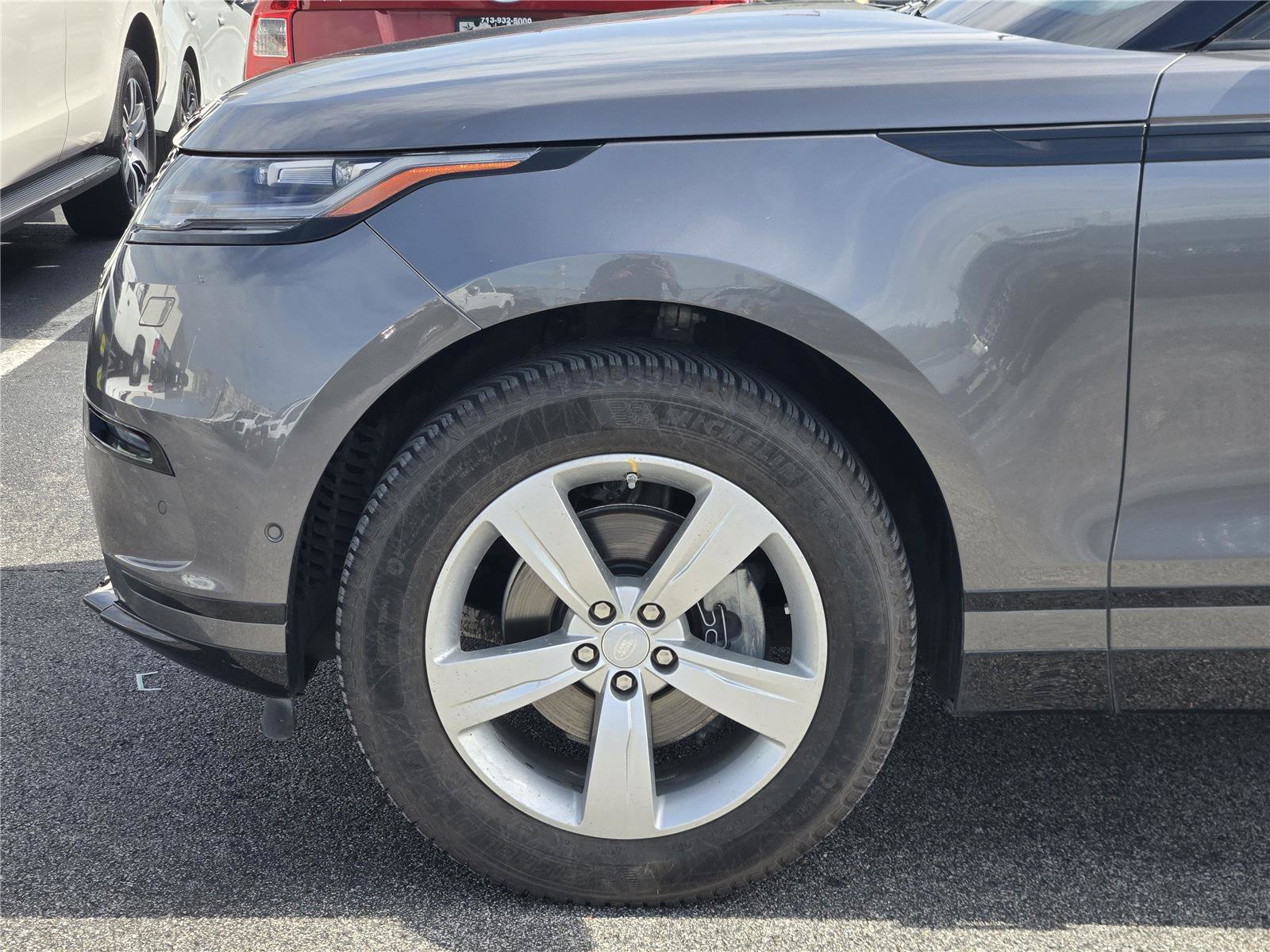 Used 2019 Land Rover Range Rover Velar S AWD/4WD image 9