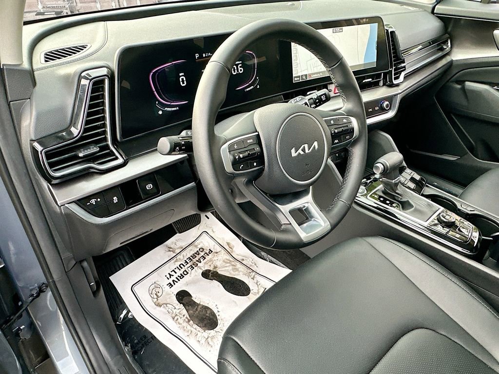 Certified 2025 Kia Sportage EX image 9