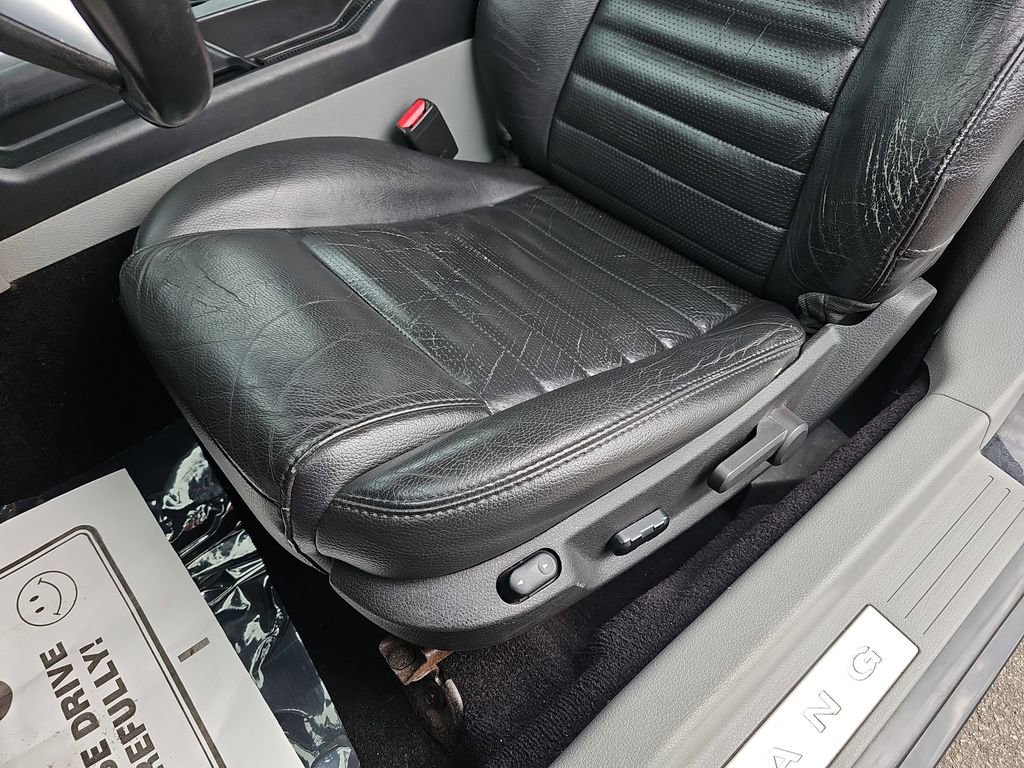 Used 2008 Ford Mustang GT Premium image 30
