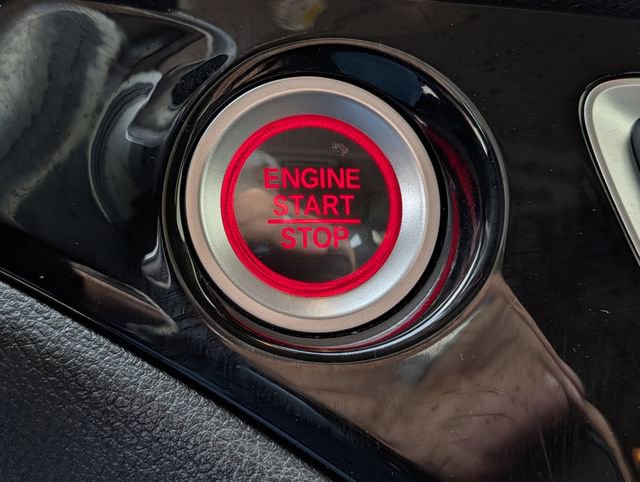 Used 2017 Honda Pilot Elite image 19