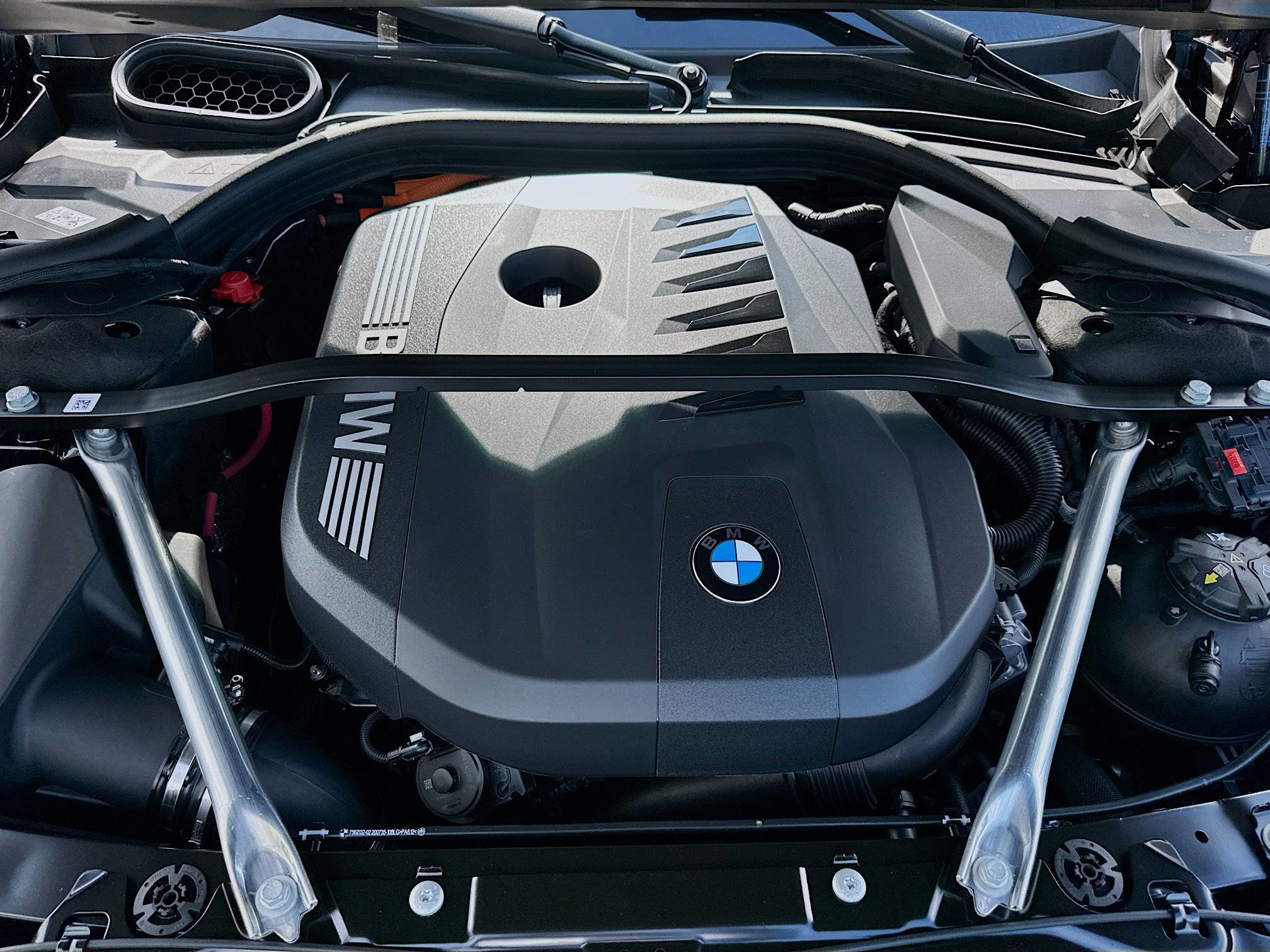 New 2026 BMW 750e xDrive image 26