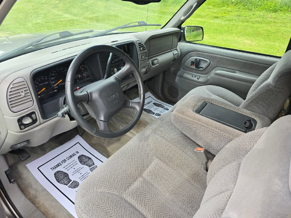 Used 1999 GMC Suburban 4WD w/ Marketing Opt Pkg 2 image 13