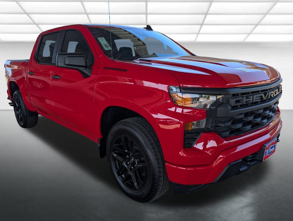 New 2026 Chevrolet Silverado 1500 Custom w/ LPO, Dark Essentials Package