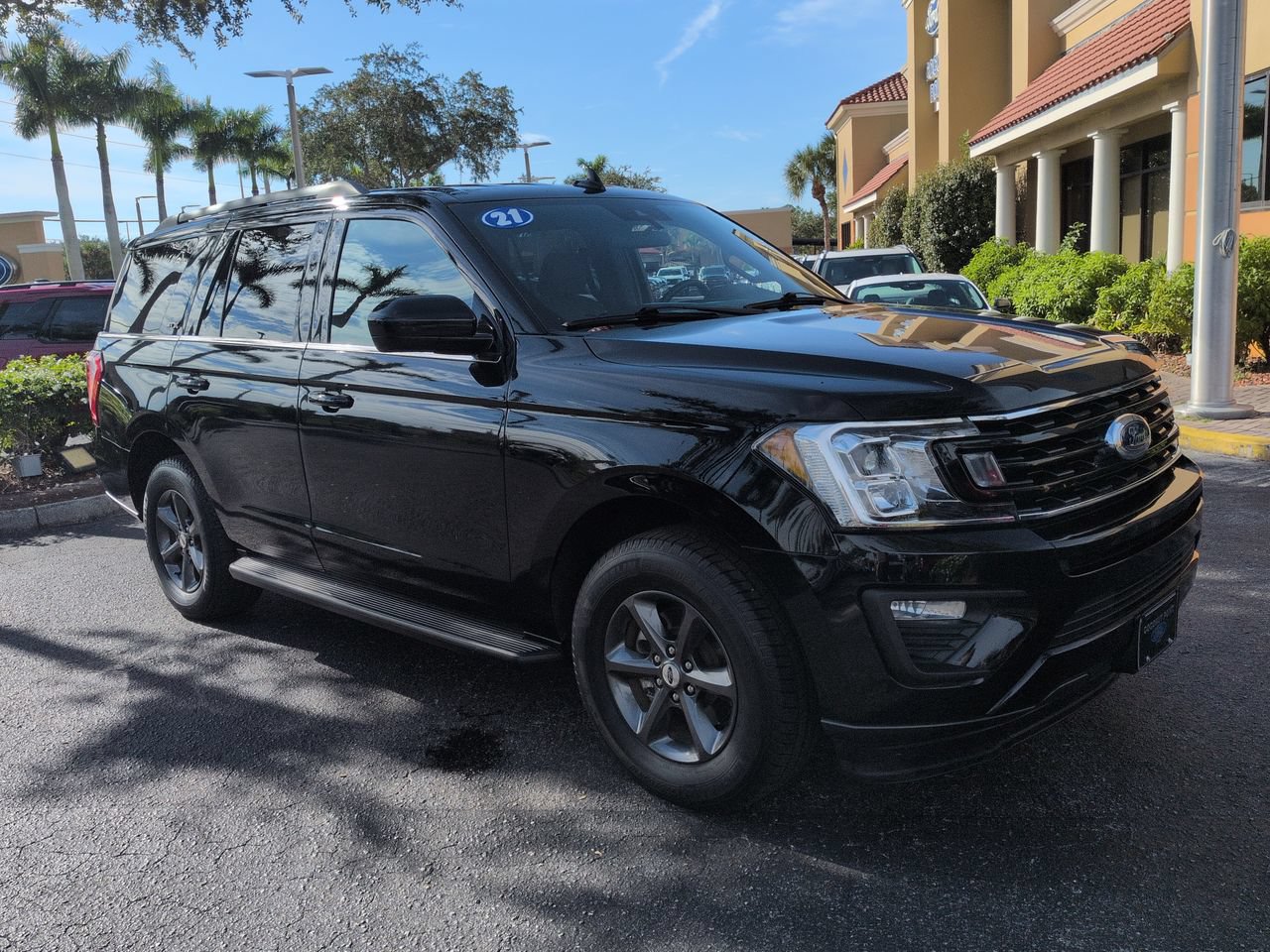 Used 2021 Ford Expedition XL AWD/4WD image 1