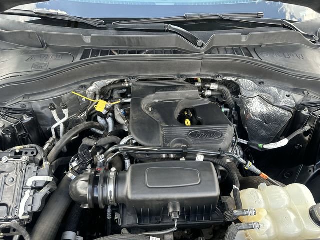 Used 2020 Ford Explorer XLT w/ Comfort Package AWD/4WD image 19