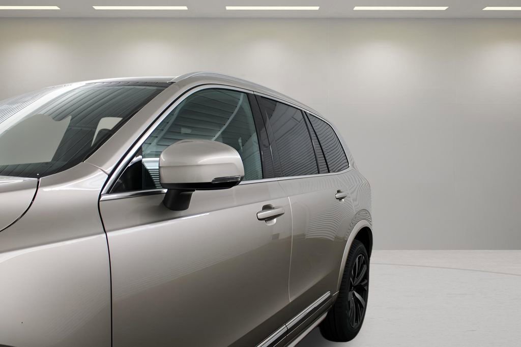 New 2026 Volvo XC90 B6 Core image 35
