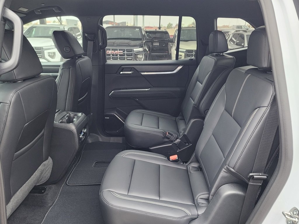 New 2026 GMC Acadia Elevation image 44