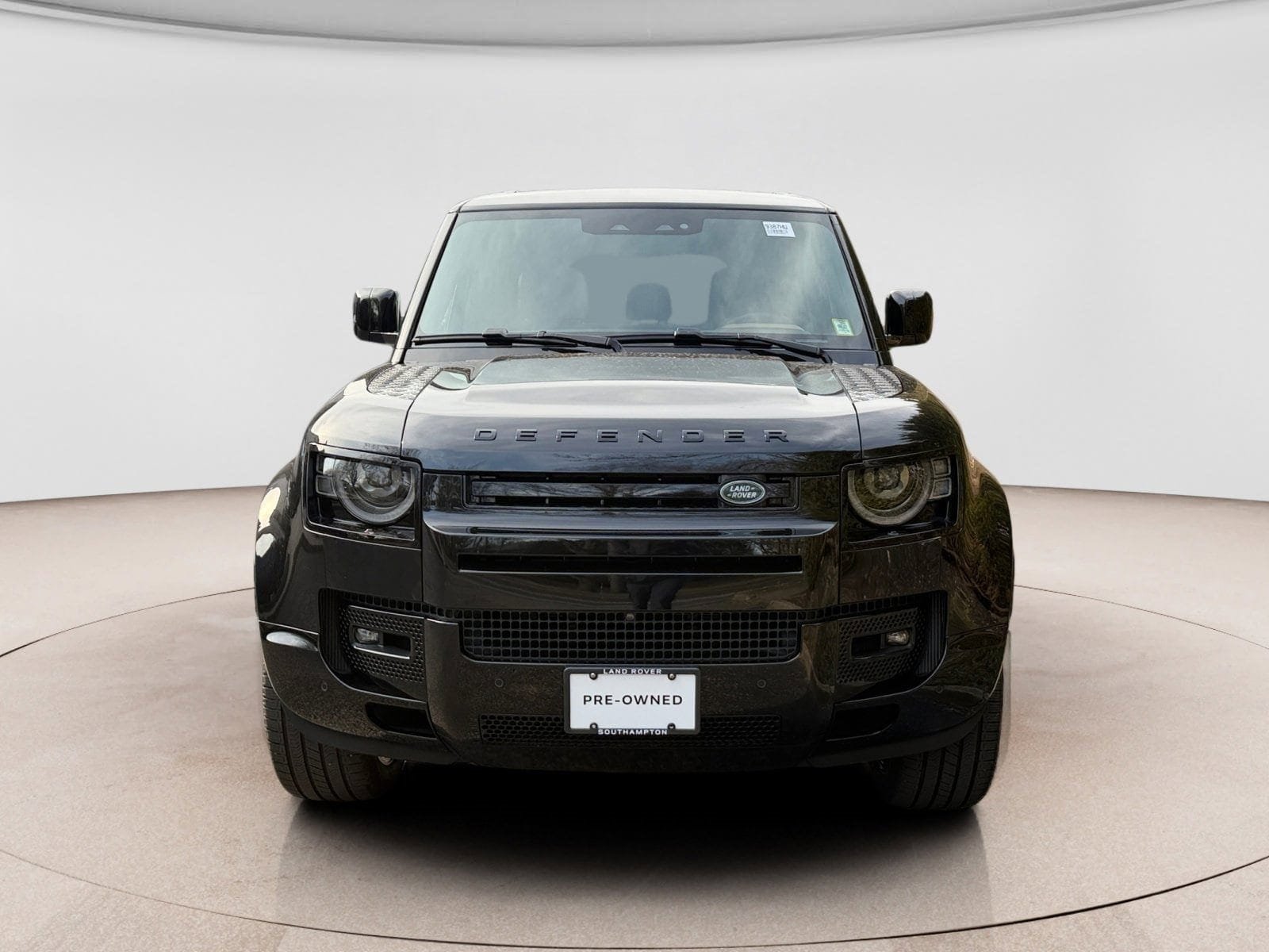 Certified 2024 Land Rover Defender 110 X AWD/4WD image 8