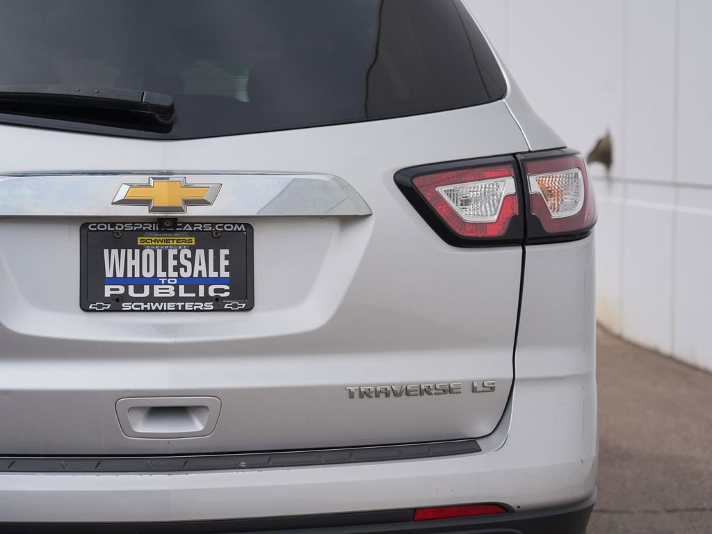 Used 2015 Chevrolet Traverse LS image 10
