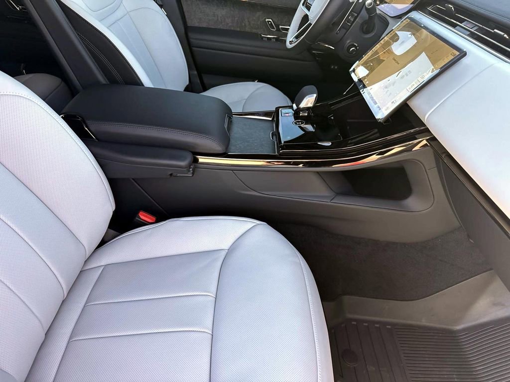 New 2025 Land Rover Range Rover Sport Dynamic SE image 8