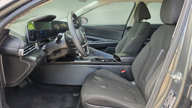 Used 2024 Hyundai Elantra SEL FWD image 37