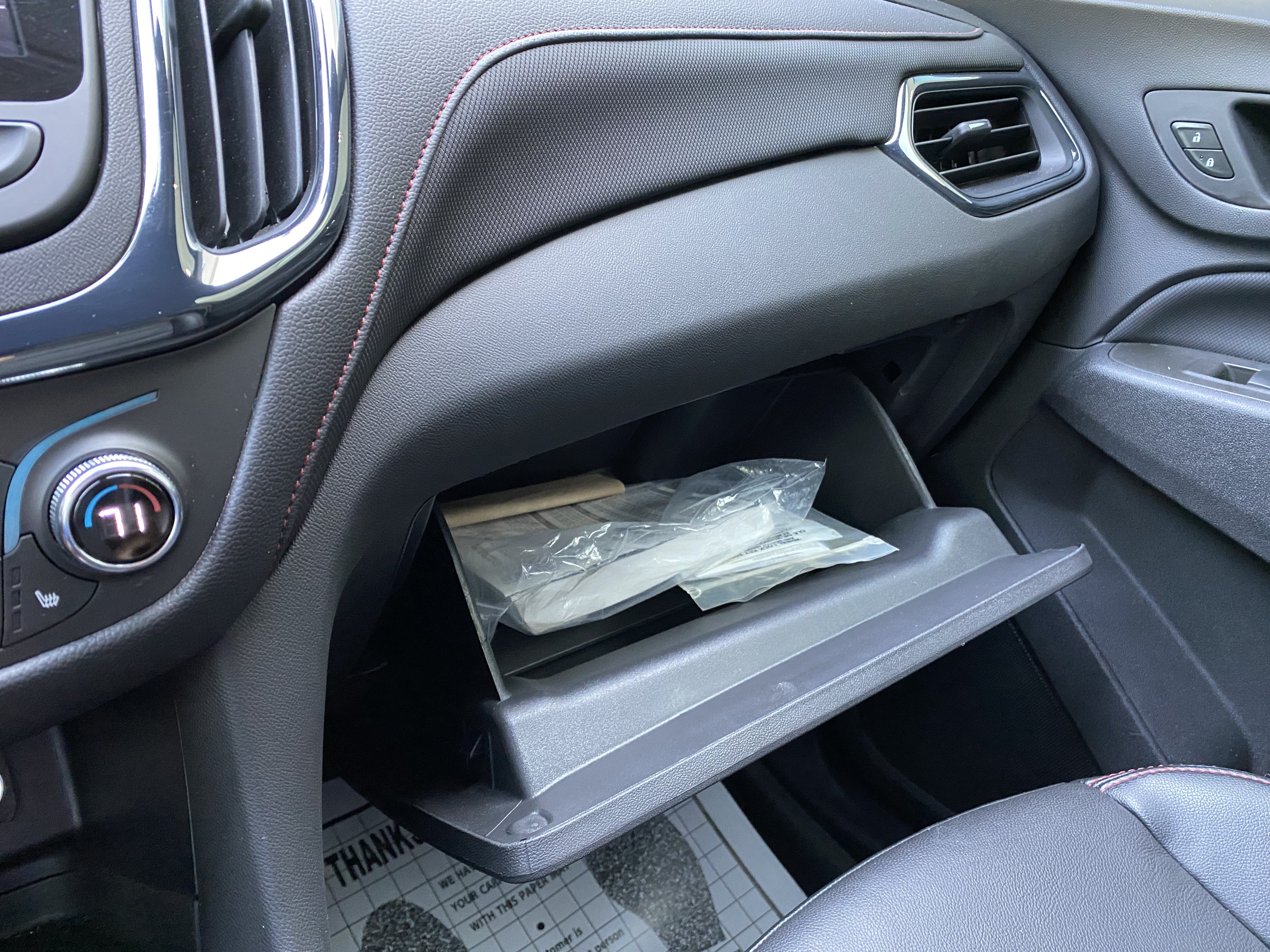 Used 2024 Chevrolet Equinox RS w/ RS Leather Package FWD image 30