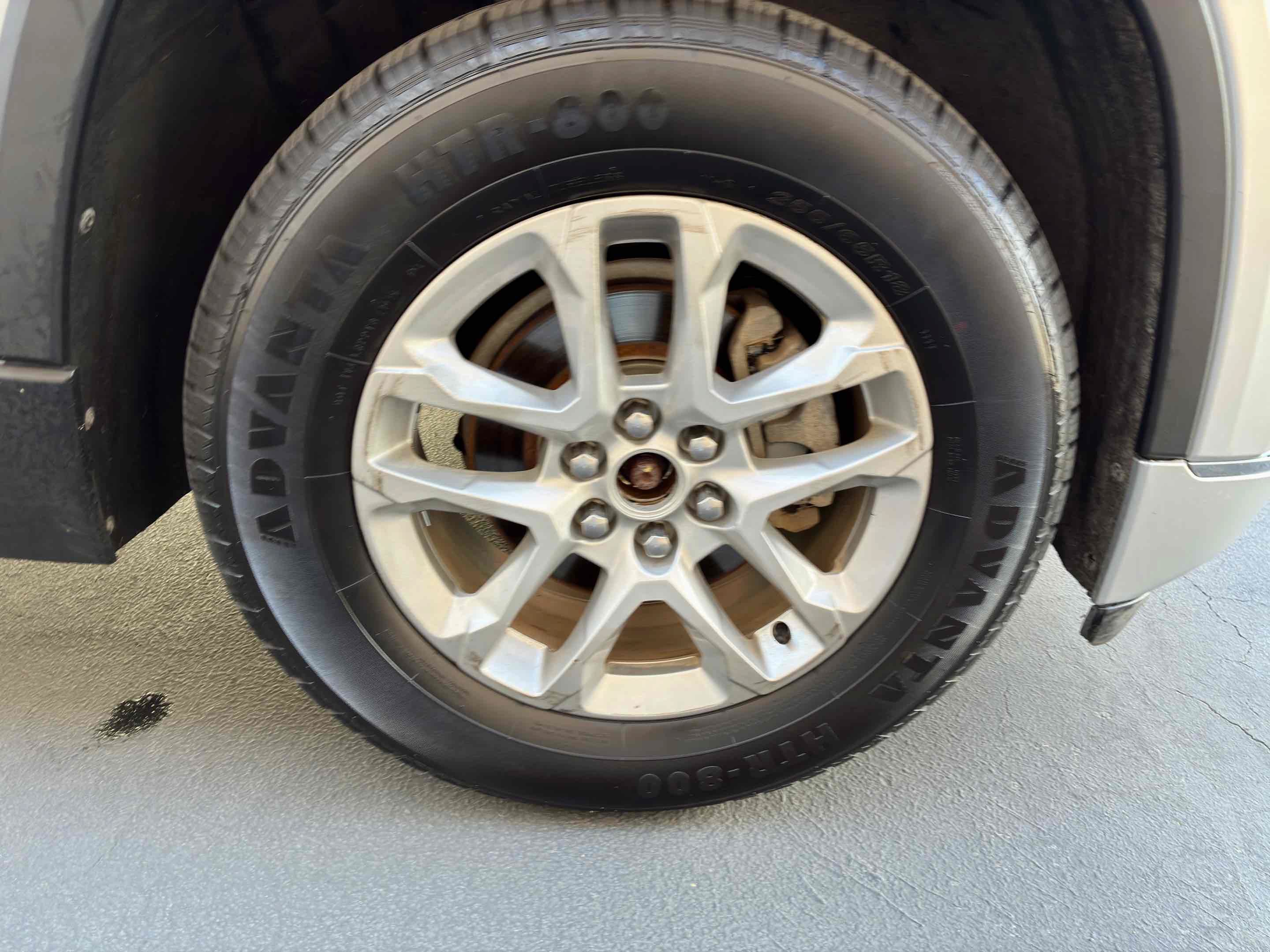 Used 2019 Chevrolet Traverse LS FWD image 12