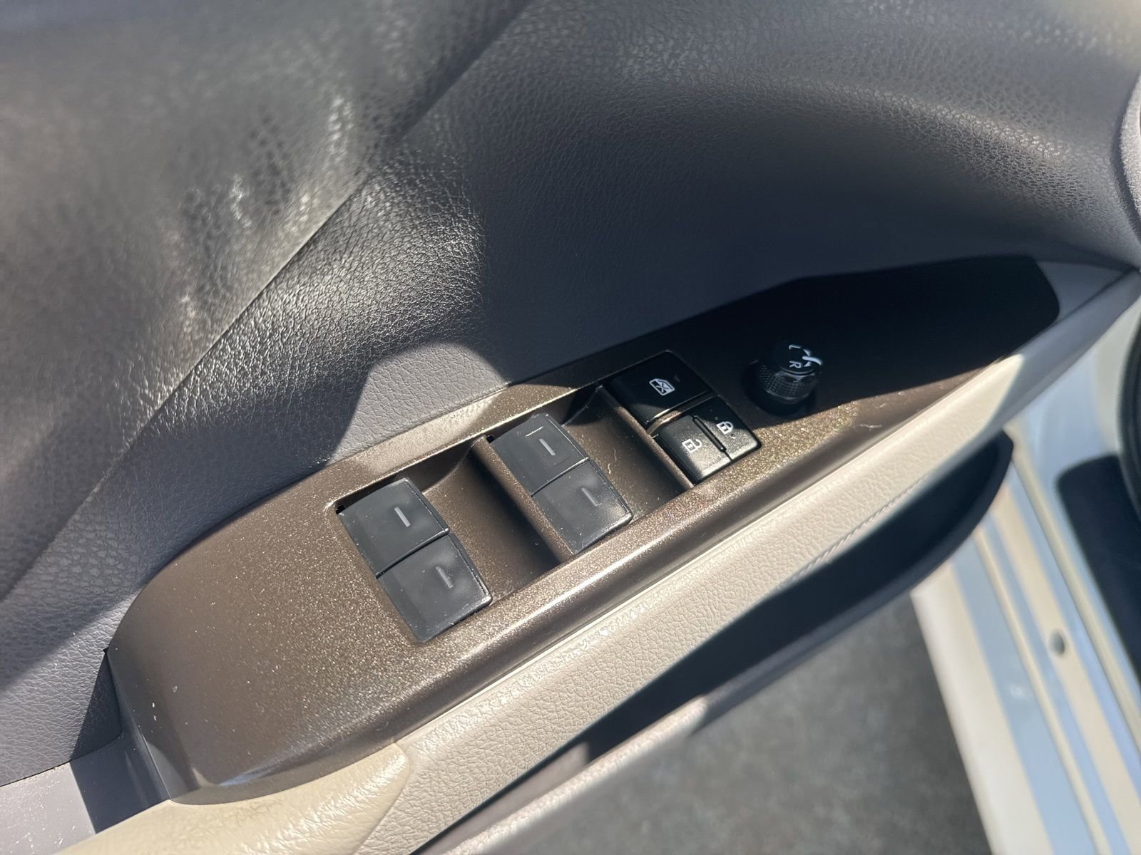 Used 2024 Toyota Camry LE FWD image 13