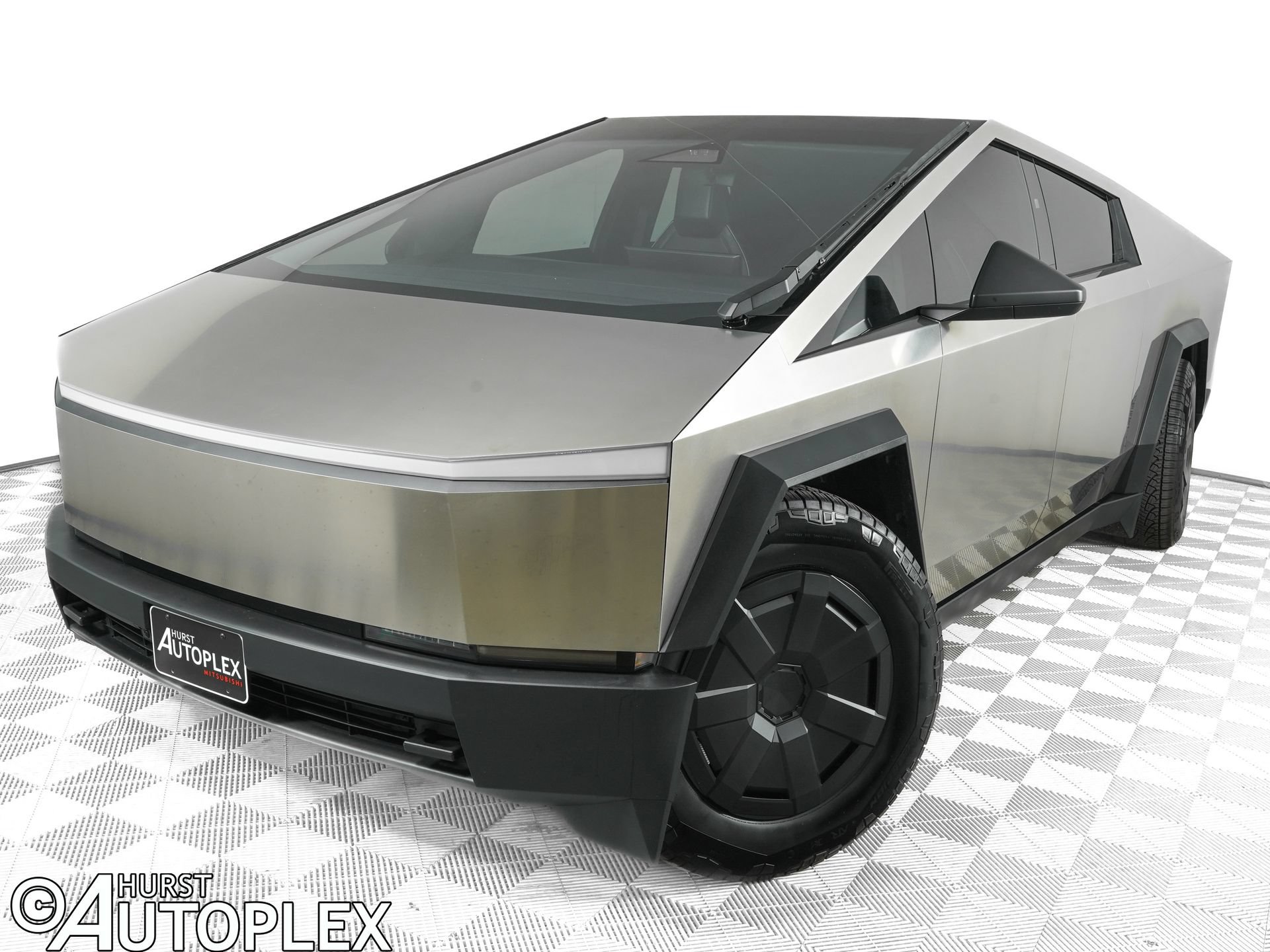 Used 2024 Tesla Cybertruck AWD Crew Cab image 1