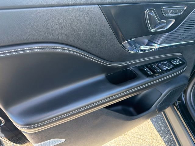 Used 2021 Lincoln Corsair AWD w/ Towing Package I image 12