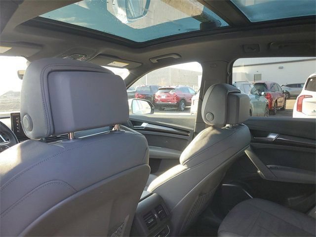 Used 2022 Audi SQ5 Premium w/ Convenience Package AWD/4WD image 10