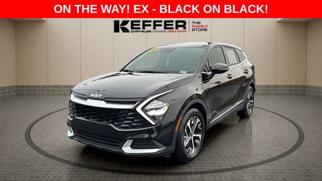 Used 2023 Kia Sportage EX image 1