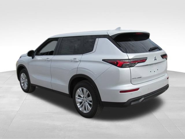 New 2026 Mitsubishi Outlander ES FWD image 5