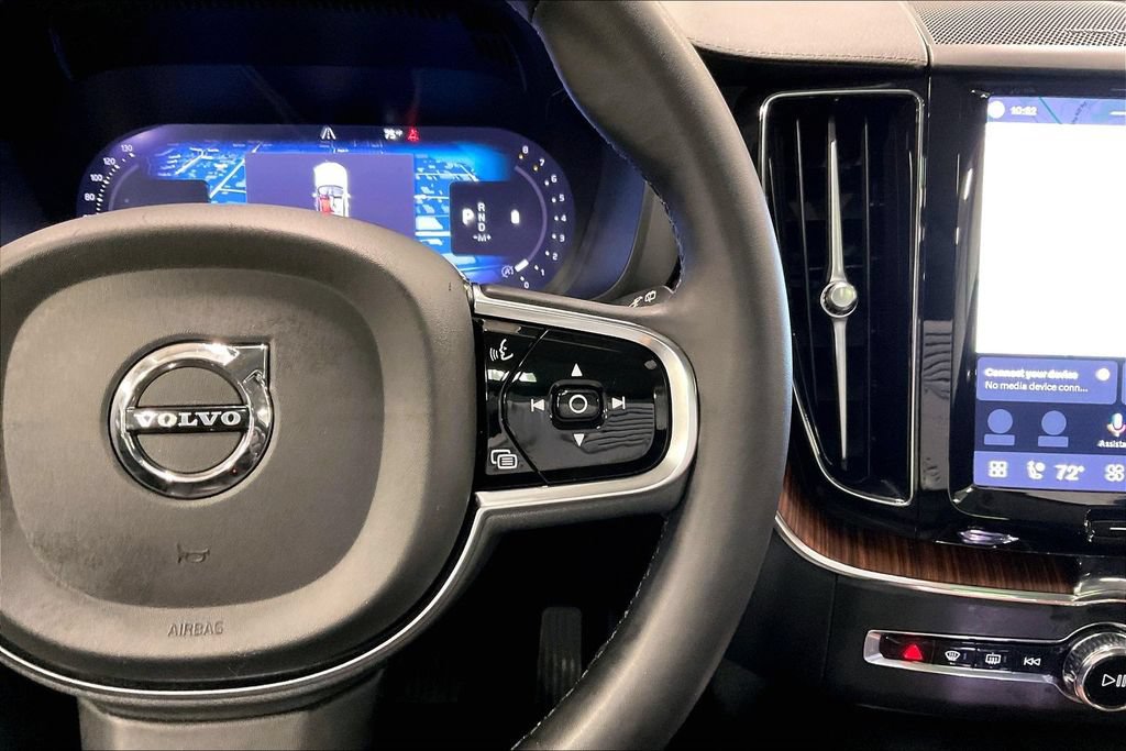 Certified 2023 Volvo XC60 B5 Ultimate w/ Climate Package AWD/4WD image 13