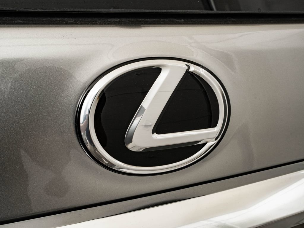 Certified 2023 Lexus GX 460 Premium w/ Accessory Package AWD/4WD image 17