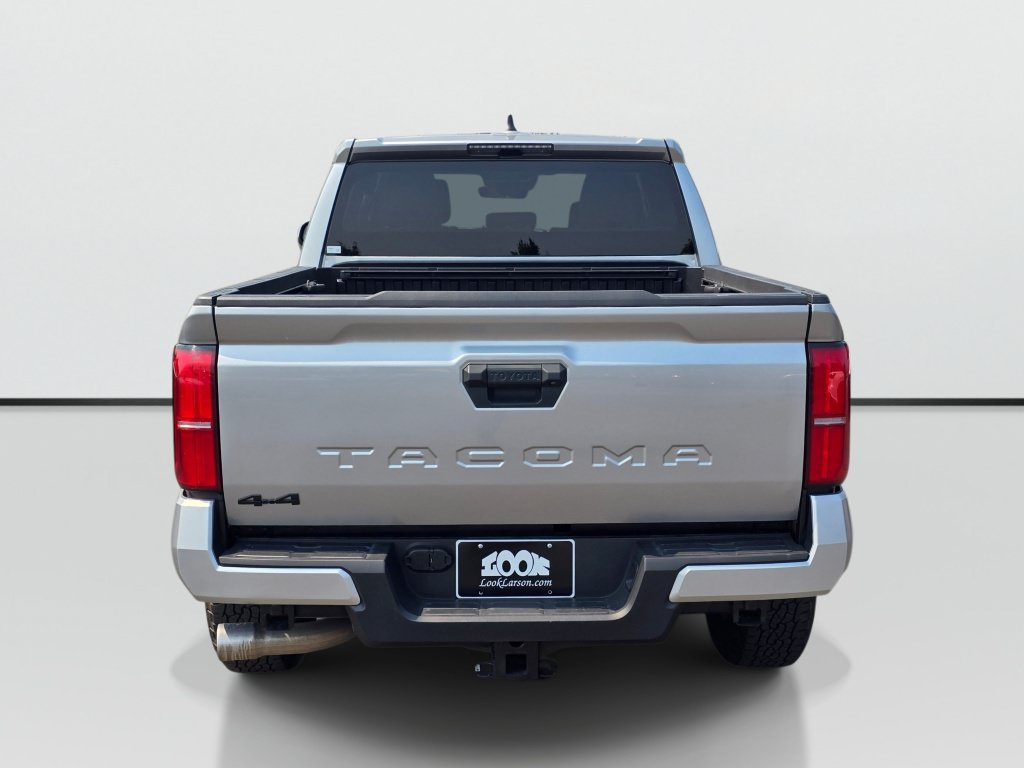 Used 2024 Toyota Tacoma TRD Off-Road AWD/4WD image 4
