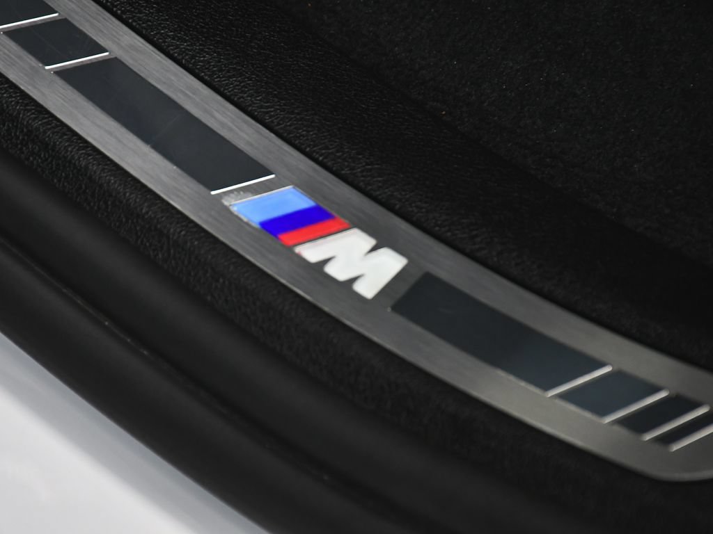 Used 2021 BMW X6 M w/ Executive Package AWD/4WD image 14