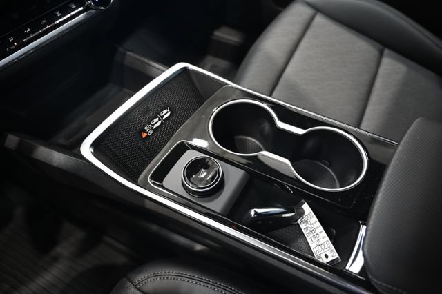 New 2027 Chevrolet Equinox LT w/ Convenience Package II FWD image 18