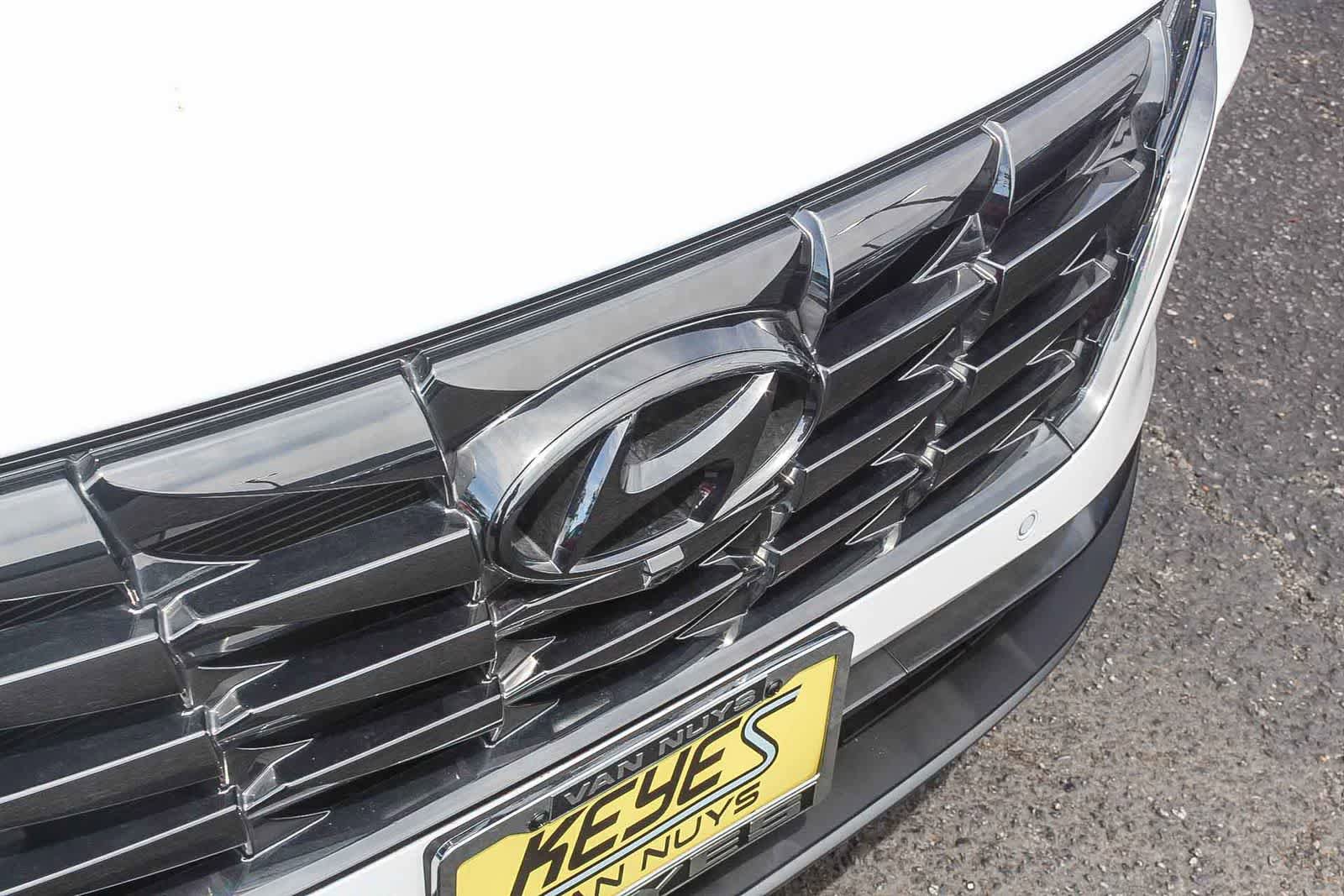 Certified 2023 Hyundai Tucson Limited AWD/4WD image 17