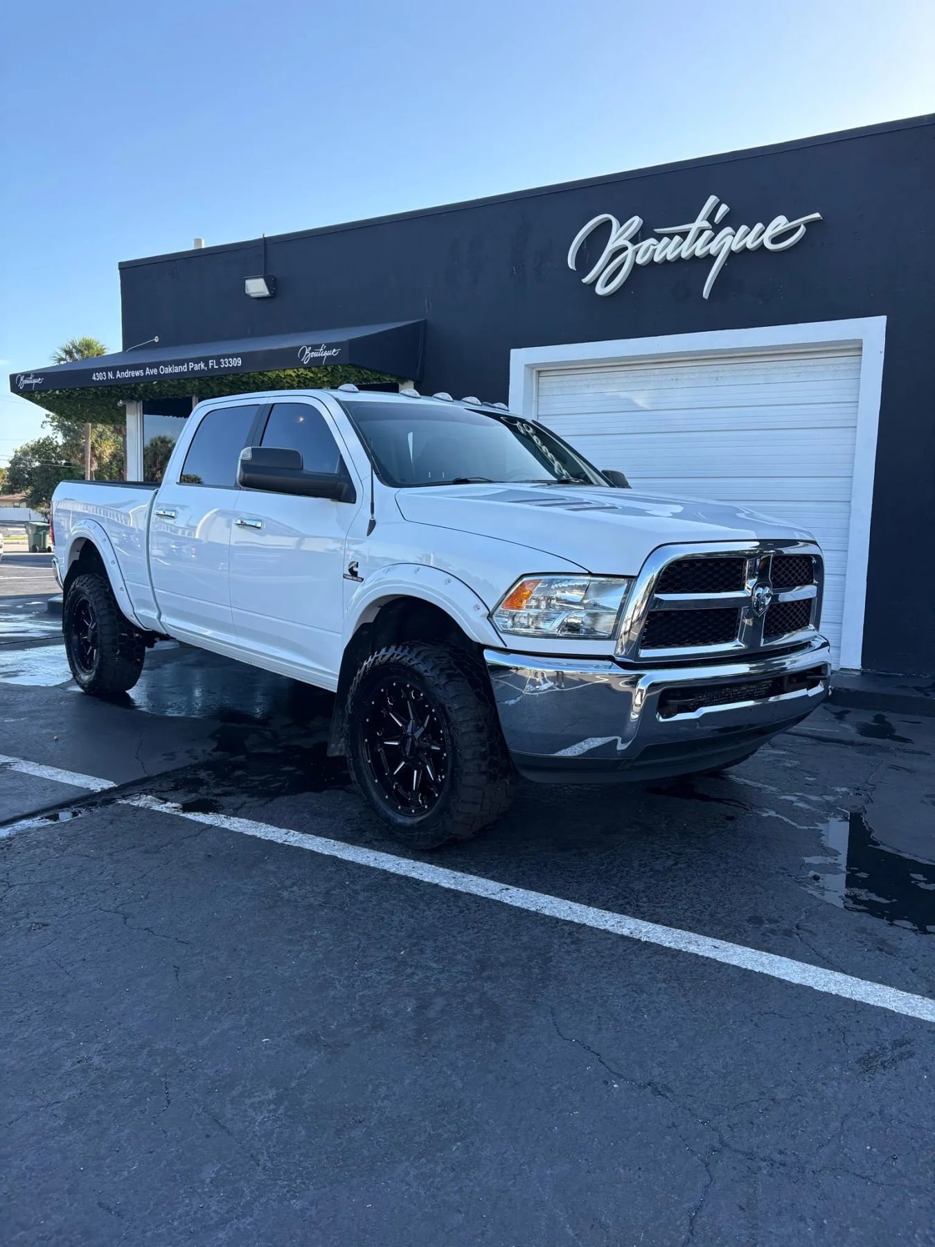 Used 2018 RAM 2500 SLT AWD/4WD image 1