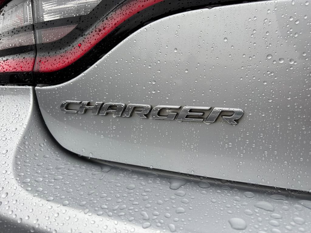 Used 2020 Dodge Charger SXT w/ Leather Interior Group image 32