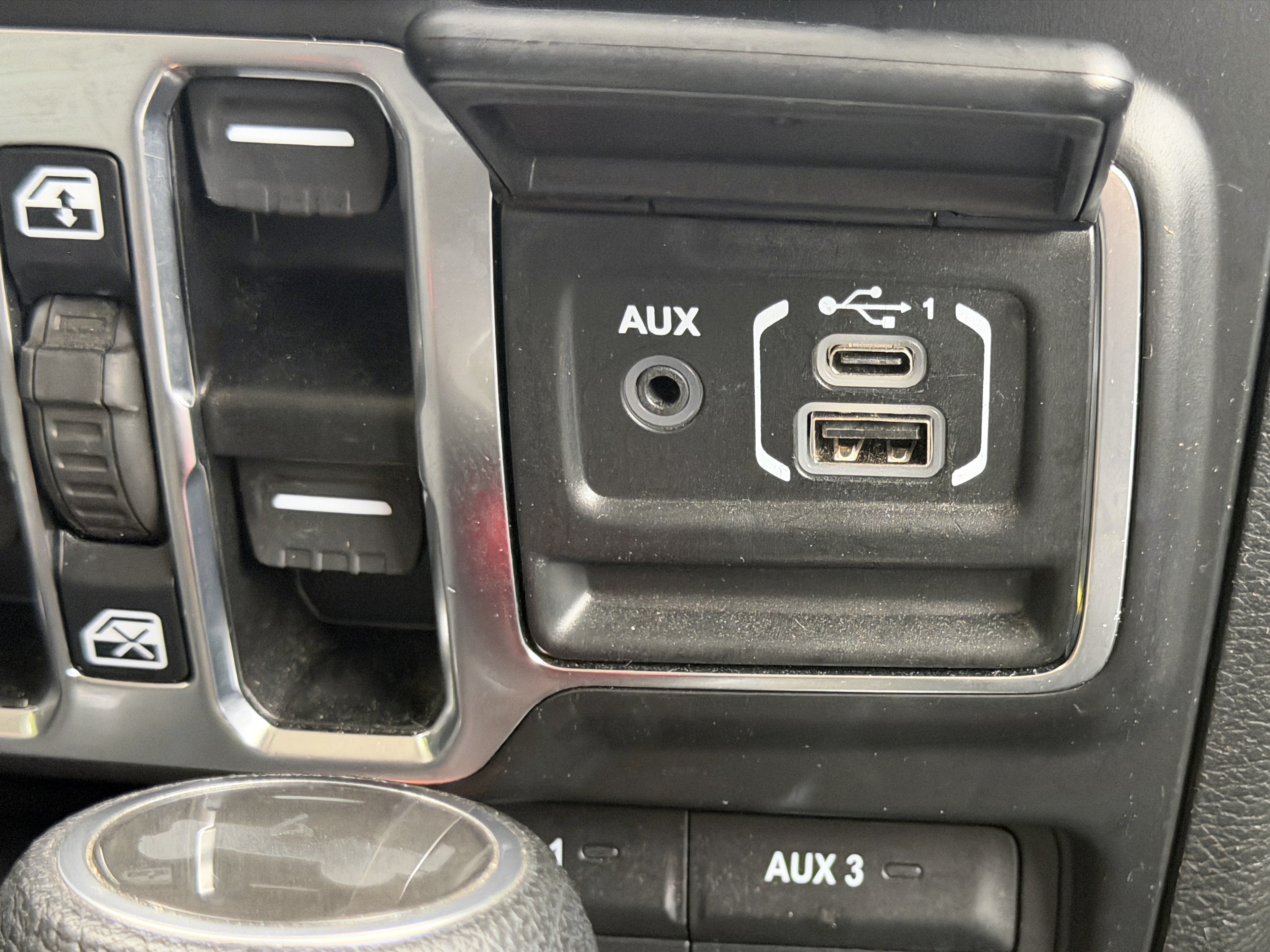 Used 2021 Jeep Wrangler Unlimited Sport AWD/4WD image 9