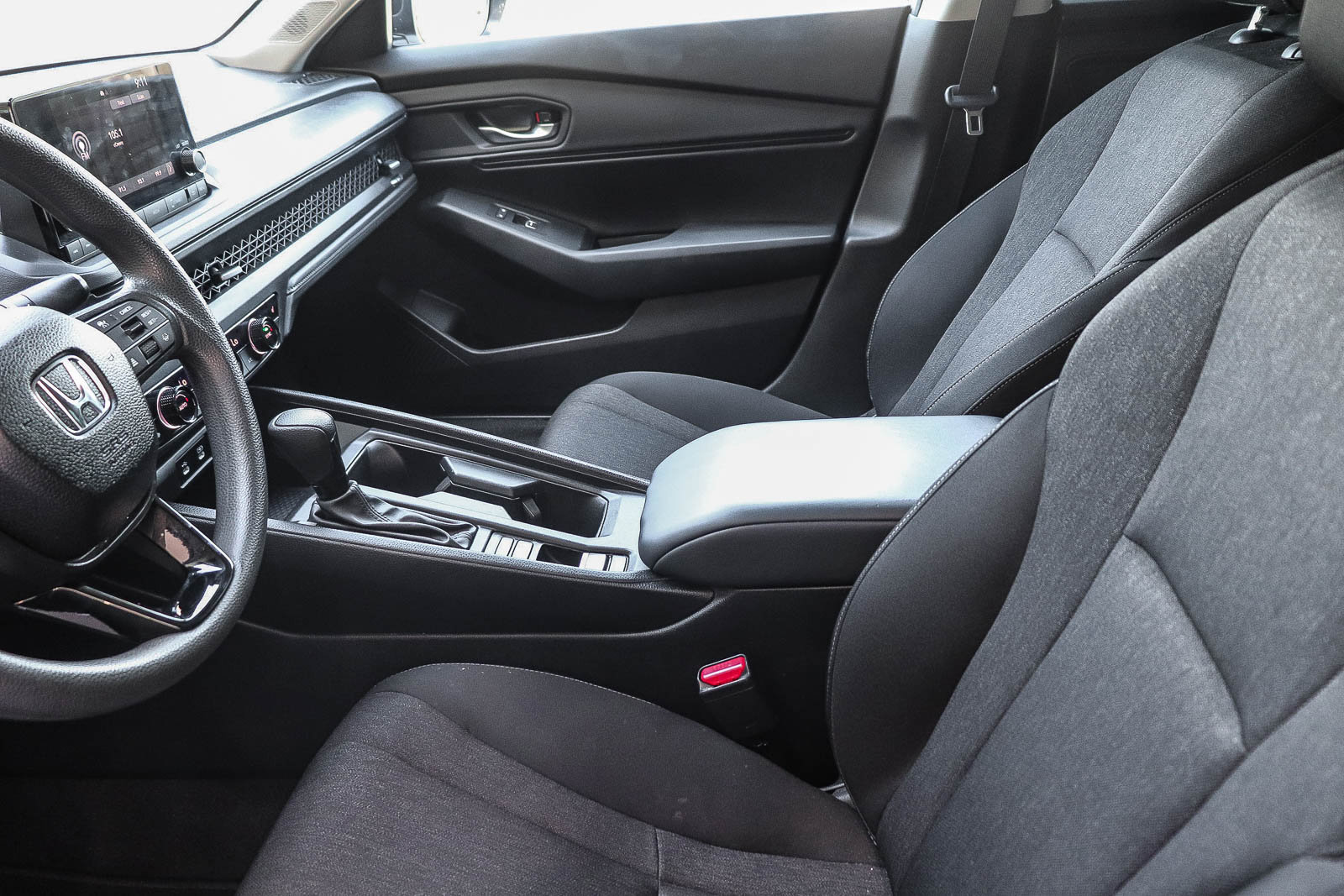 Certified 2025 Honda Accord SE image 22