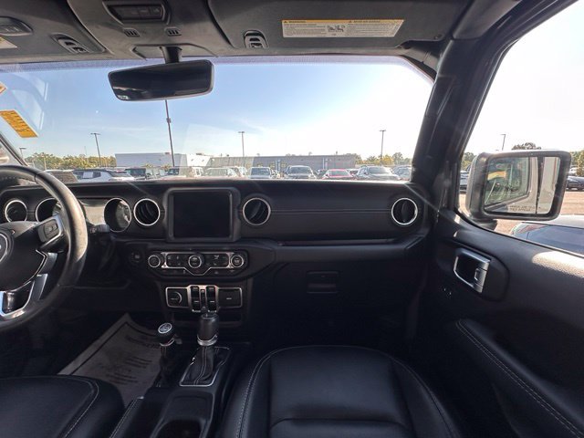 Used 2022 Jeep Wrangler Unlimited Sahara w/ Cold Weather Group AWD/4WD image 28