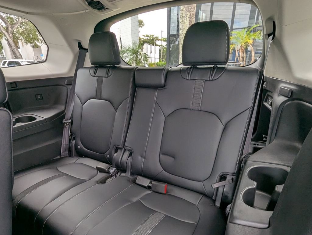 New 2025 Honda Pilot Black Edition image 14