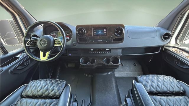 Used 2021 Mercedes-Benz Sprinter 2500 image 18