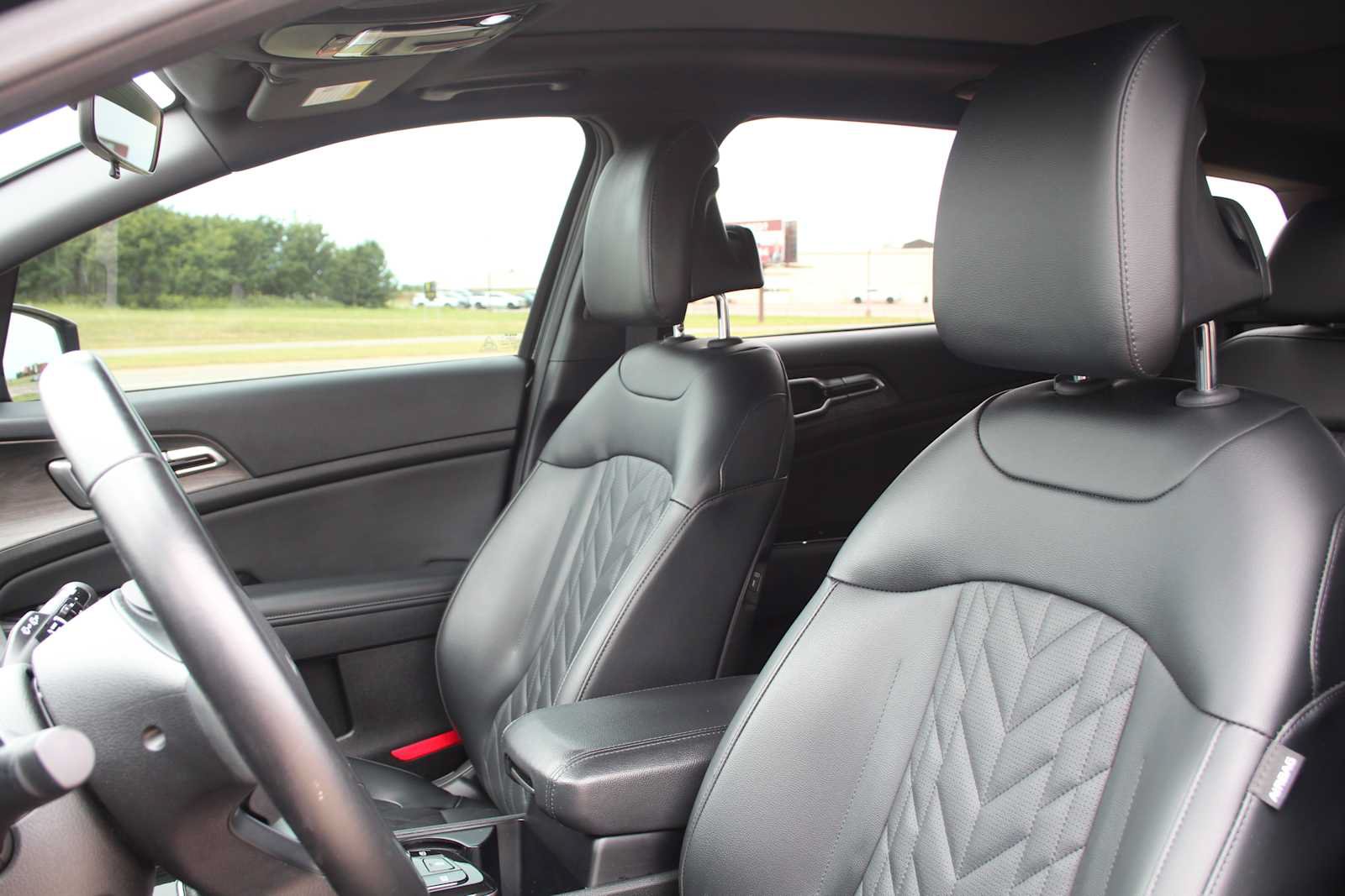 Used 2023 Kia Sportage X-Line w/ X-Line Premium Package AWD/4WD image 24