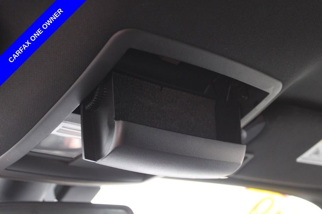 Used 2019 Dodge Challenger SXT image 36