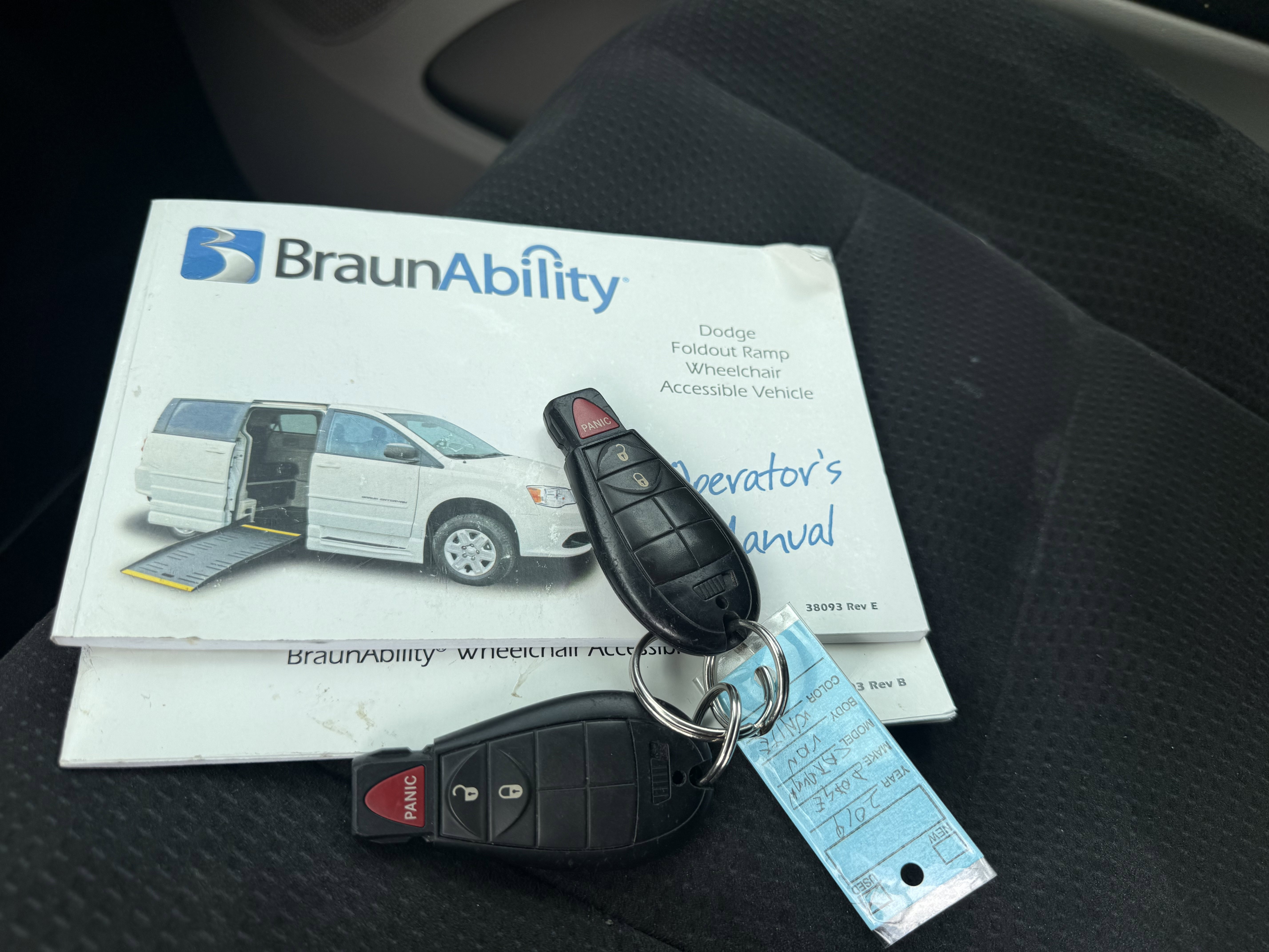 Used 2019 Dodge Grand Caravan SE image 39