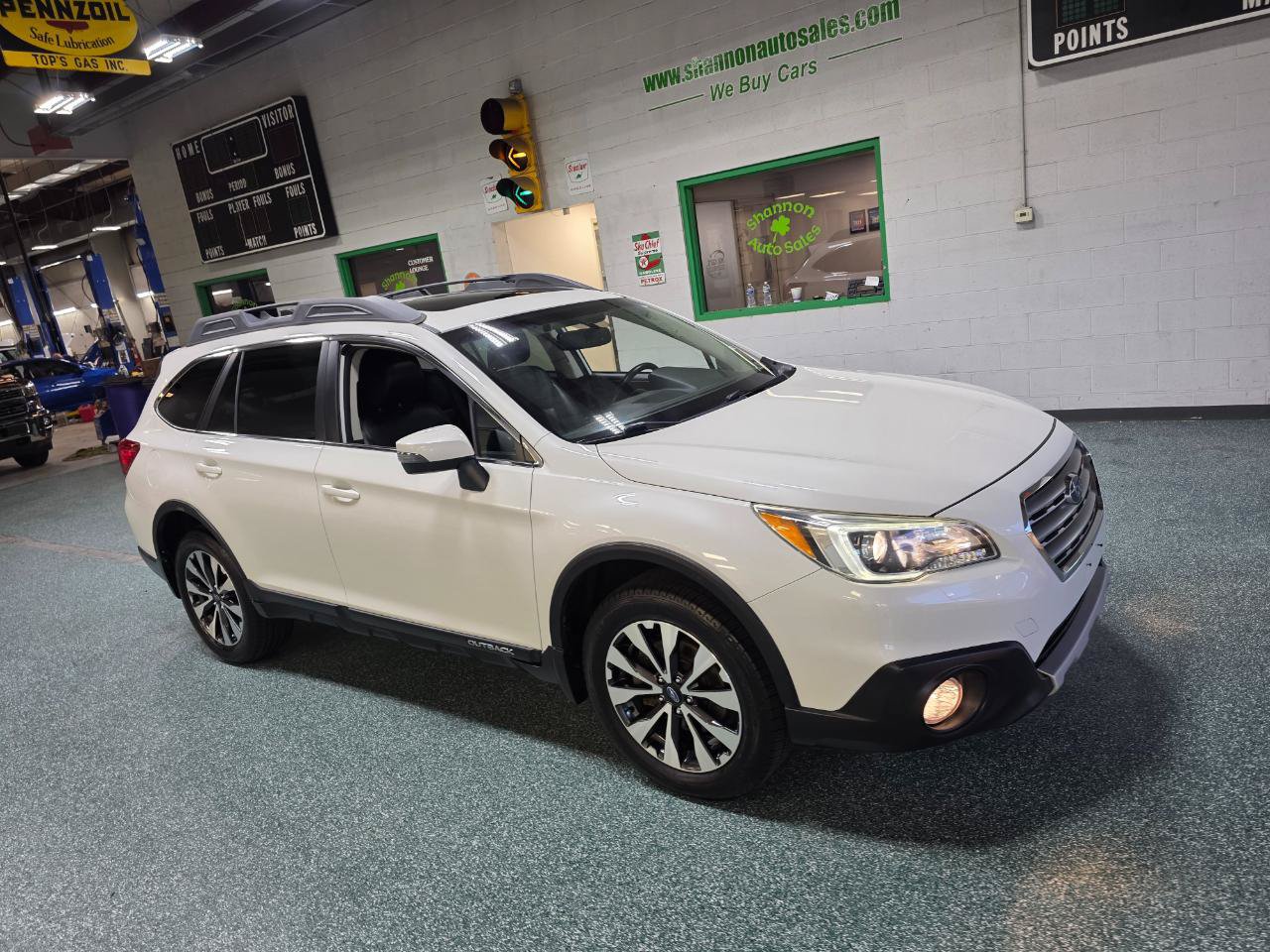 Used 2016 Subaru Outback 2.5i Limited AWD/4WD image 4