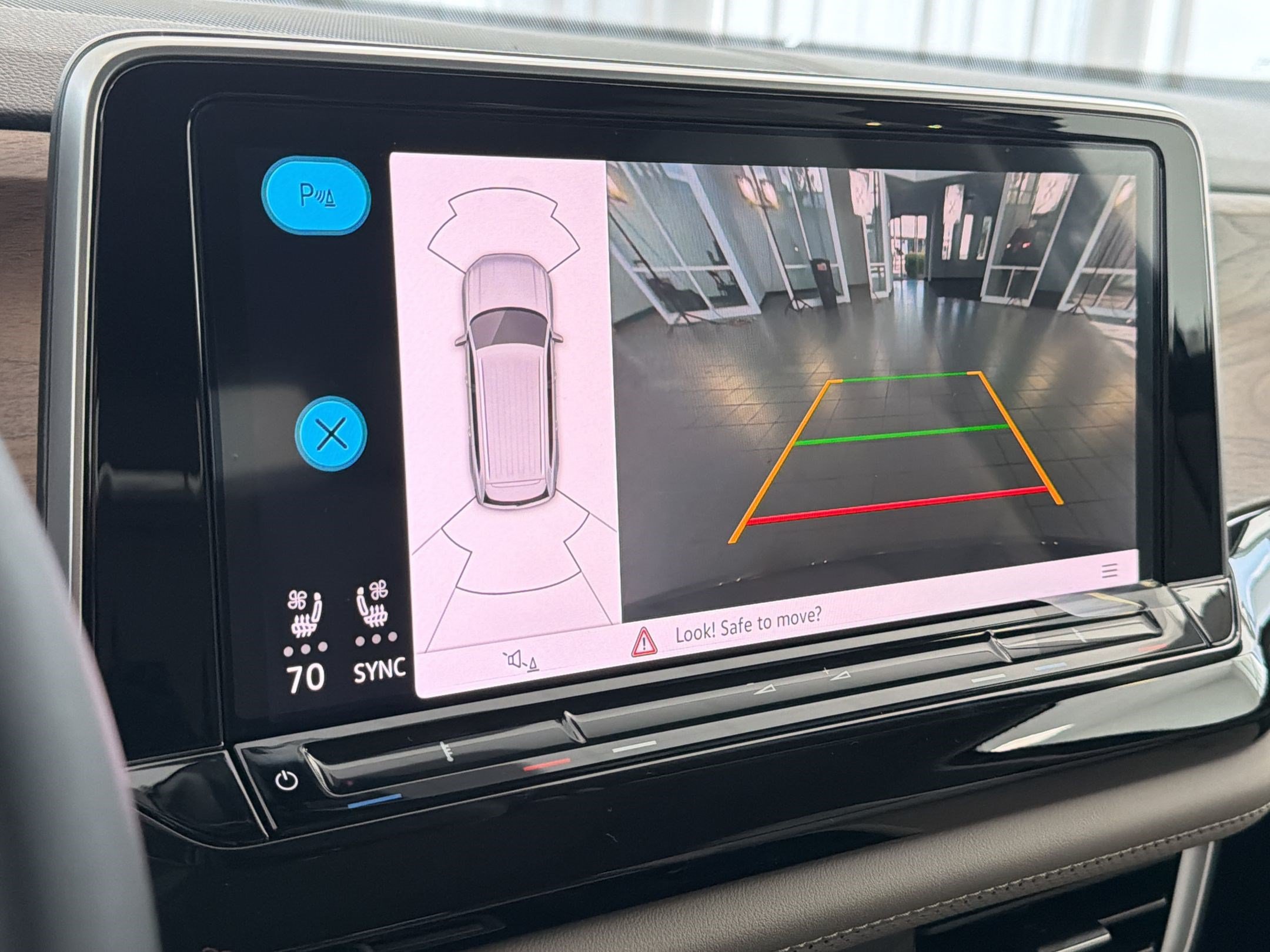 New 2026 Volkswagen Atlas SE FWD image 26