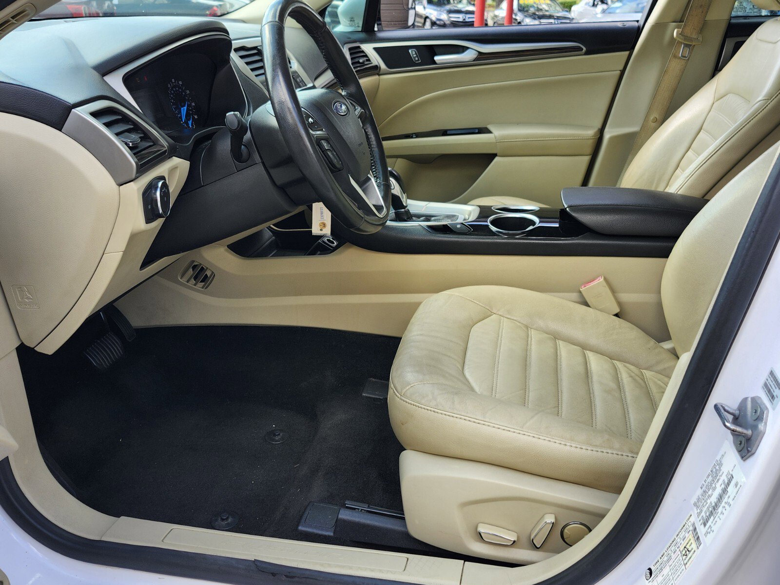 Used 2013 Ford Fusion SE image 3