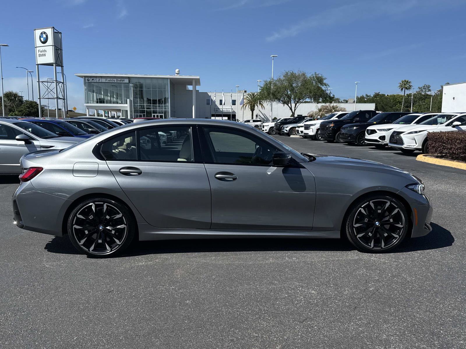 Used 2025 BMW M340i image 2