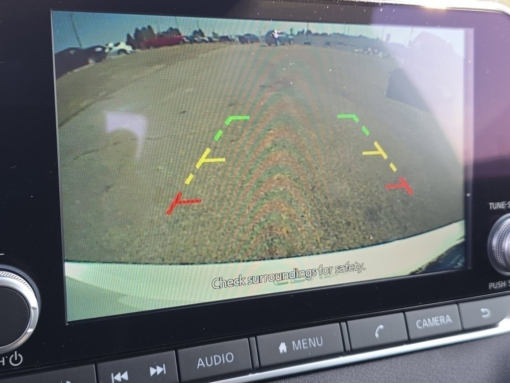 Used 2024 Nissan Sentra SR w/ Trunk Package image 6