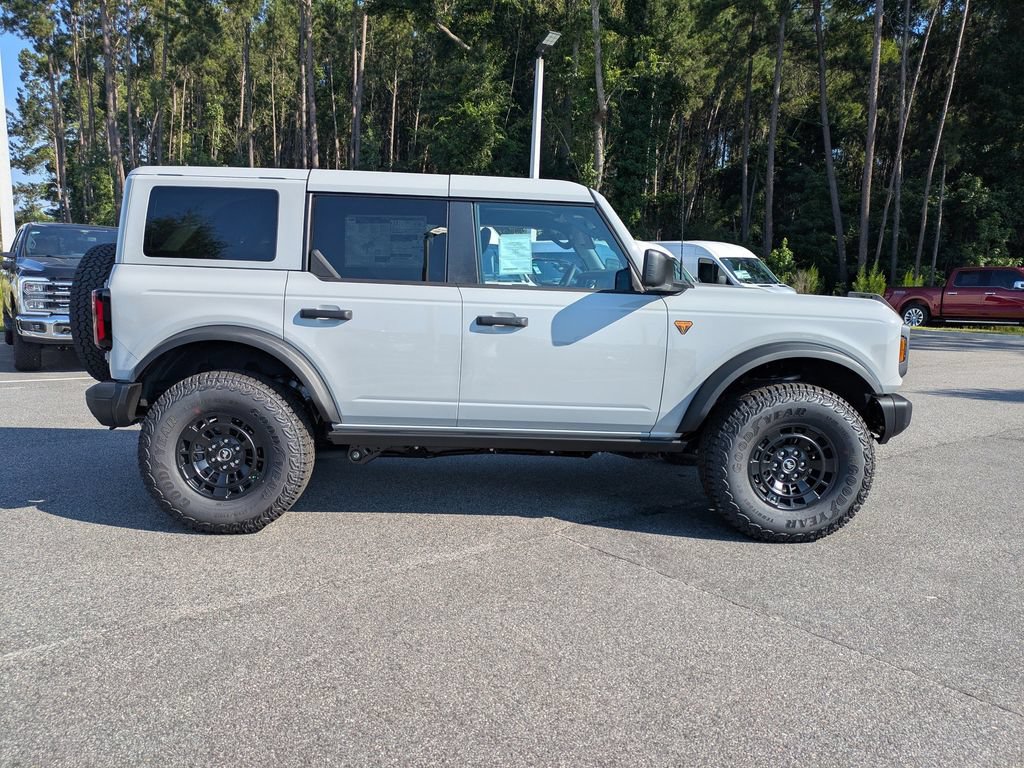 New 2026 Ford Bronco Badlands AWD/4WD image 3