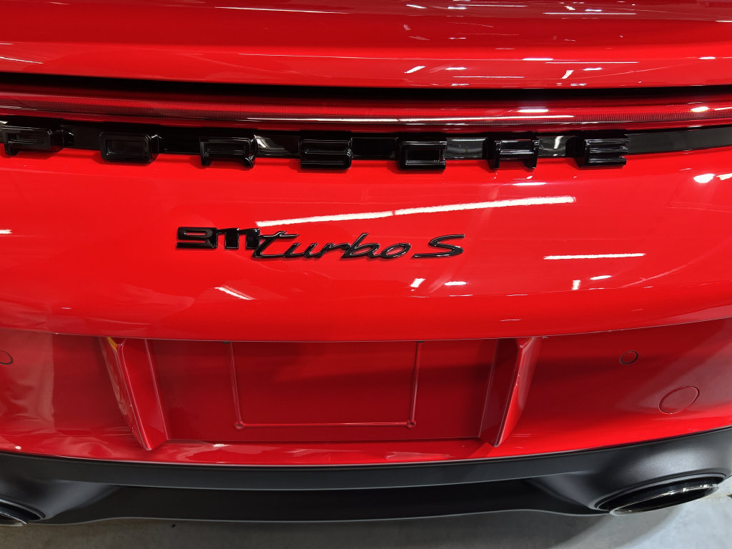 Certified 2022 Porsche 911 Turbo S AWD/4WD image 31