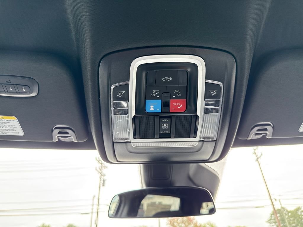 New 2026 RAM 1500 4x4 Crew Cab image 36