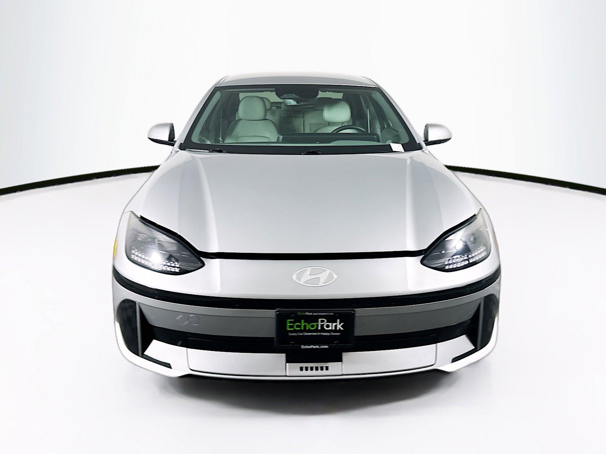 Used 2023 Hyundai Ioniq 6 SEL image 2